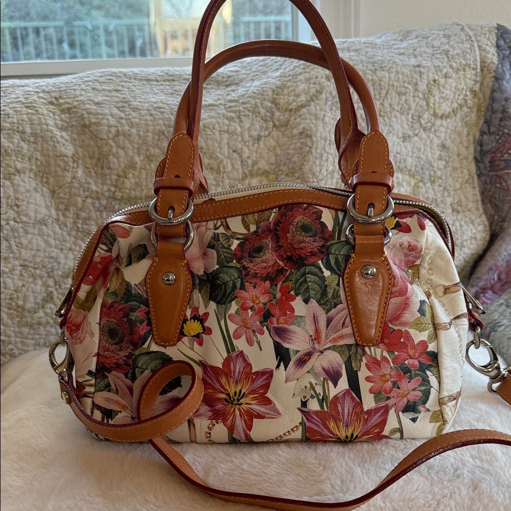 CAVALCANTI LEATHER FLORAL CROSSBODY PURSE - Picture 1 of 9